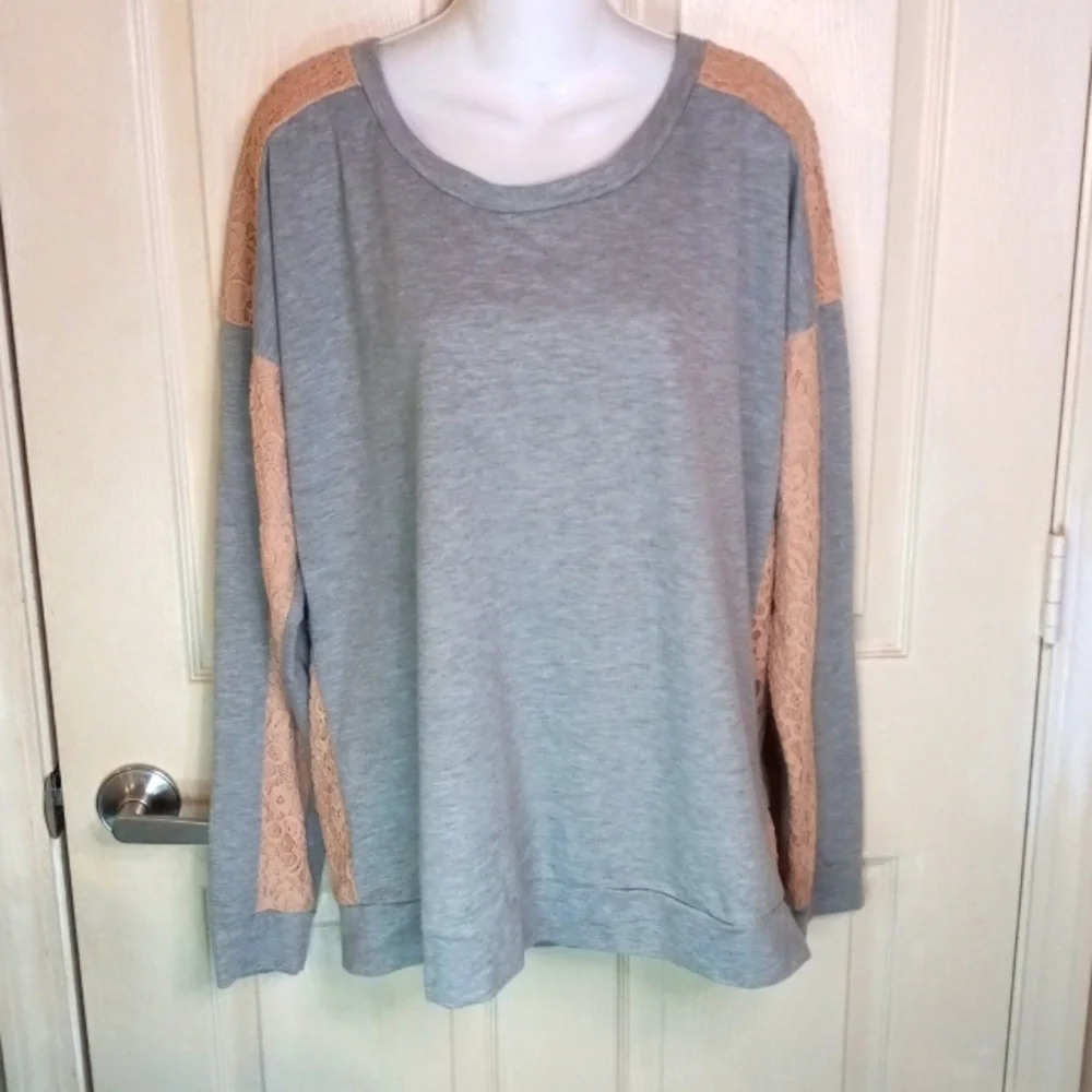 Hannah Women's LS Top Plus Coffeehouse Cozy Top W Lace Trim/Back Grey Peach SzXL